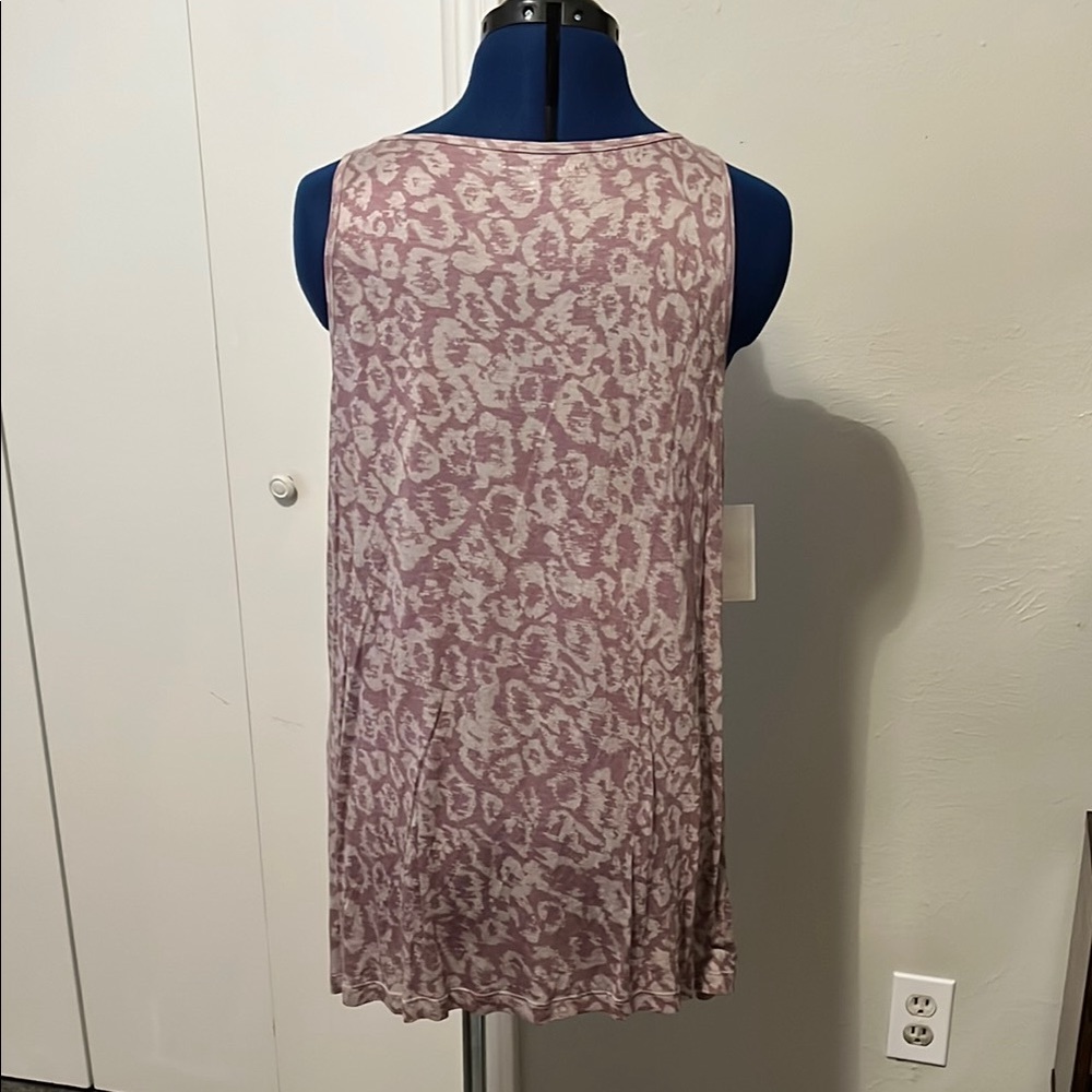 New York & Company Mauve Patterned Tank Top NWT - Picture 2 of 9